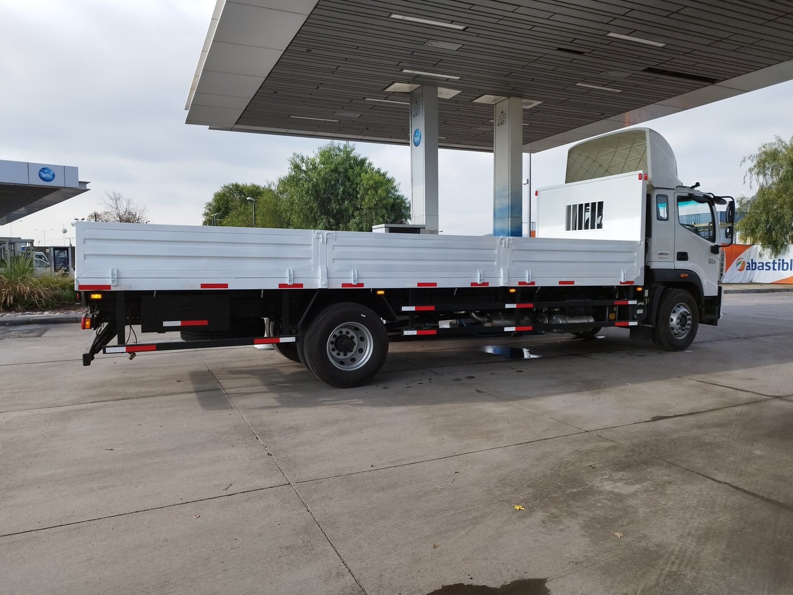 WhatsApp Image 2024-05-22 at 3.29.03 PM (1)